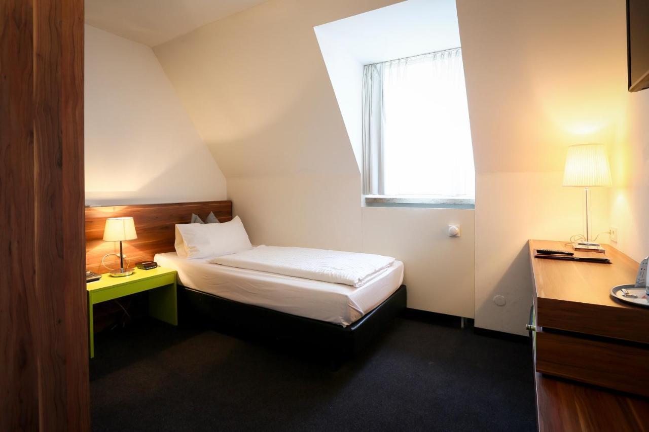 Hotel Schempp Bobingen  Esterno foto